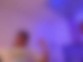 Live cam show with Cloe and Billy - Natural on Instabang