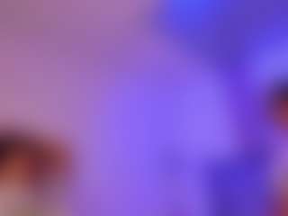 Live cam show with Cloe and Billy - Petite on Fapmatic.com