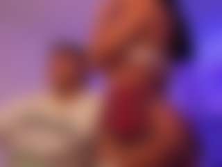 Live cam show with Cloe and Billy - Dildo Or Vibrator on Milf Play
