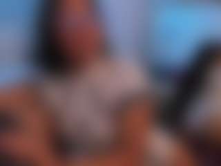 Live cam show with Cloe and Billy - Flashing on Camsoda