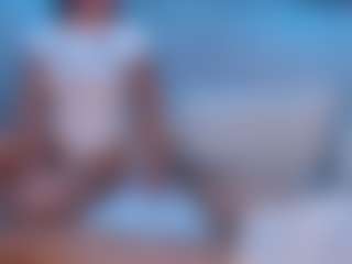 Live cam show with Cloe and Billy - Ass Bouncing on CamClone
