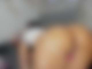 Live cam show with Crystal-beennz - Colombia Young Adult on intimatelivegirls.com