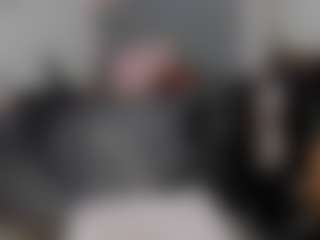 Crystal-beennz's Live Sex Cam Show