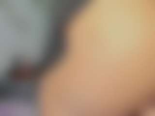 Live cam show with Crystal-beennz - Drinking on Soda Cam