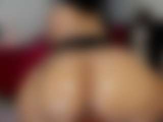 Live cam show with Crystal-beennz - Ass Clapping on Cam Slut