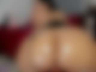 Crystal-beennz's Live Sex Cam Show