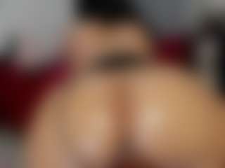 Эротическая трансляция с Crystal-beennz — Blowjob на Camsoda
