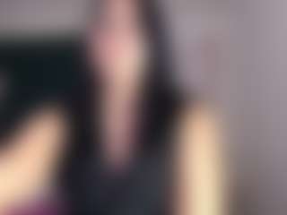 Live cam show with hilari - Green Eyes on Hubzter Live