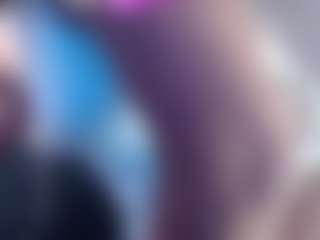 Live cam show with hilari - Green Eyes on Camiplay Live
