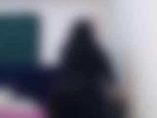 Live cam show with hilari - Cute on Hubzter Live