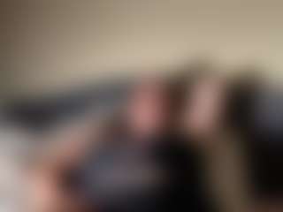 Live cam show with alexa54 - Brown Hair Toys on googirlz