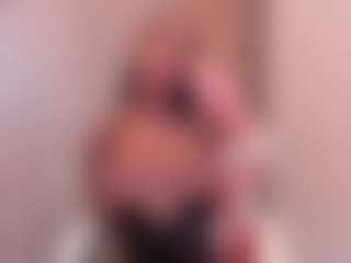 JulitPink's Live Sex Cam Show