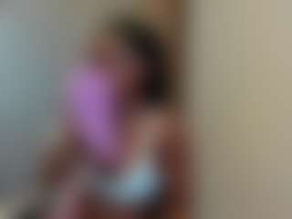 JulitPink's Live Sex Cam Show