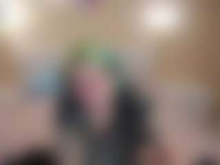 Live cam show with EliaRose - Blue Eyes on Camsoda