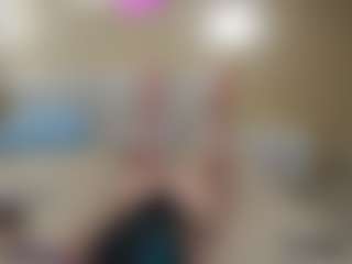 Live cam show with EliaRose - Neon Hair on Camsoda Late Night