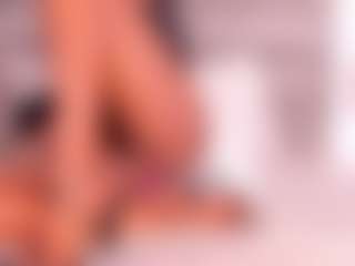 Live cam show with Dakota Wangi - Small Tits on Camsoda
