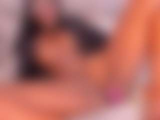Live cam show with Dakota Wangi - Ebony on UwU Esports | colombia