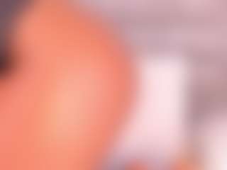 Live cam show with Dakota Wangi - Ebony on Camsoda