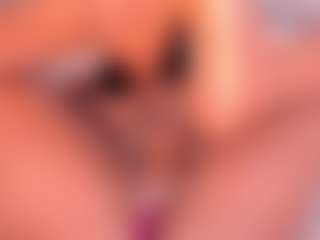 Live cam show with Dakota Wangi - Ebony on TeamSkeetLive | colombia