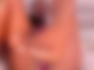 Live cam show with Dakota Wangi - Ebony Teen (18+) on fapnchat