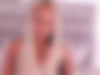 Live cam show with Dakota Wangi - Cute on Camsoda