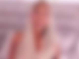 Live cam show with Dakota Wangi - Strip Black on Instabang