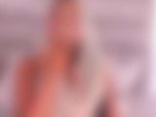 Live cam show with Dakota Wangi - Strip Ebony on Instabang | colombia