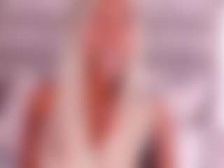 Live cam show with Dakota Wangi - Spy on Camsoda
