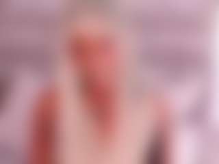 Live cam show with Dakota Wangi - Ebony Squirt on camwithhim.com