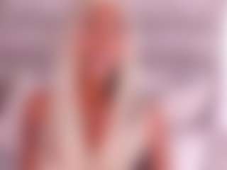 Live cam show with Dakota Wangi - Flashing on Camsoda