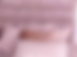 Live cam show with Dakota Wangi - Spank on friskycurves.com