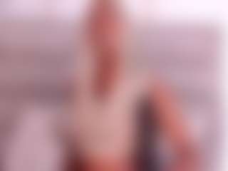Live cam show with Dakota Wangi - Flashing on Camsoda