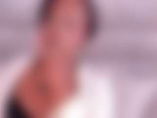 Live cam show with Dakota Wangi - Average on AdultVida.com