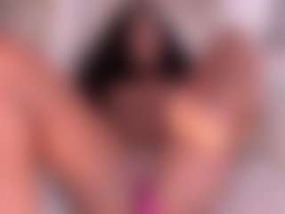 Live cam show with Dakota Wangi - Average on fapnchat