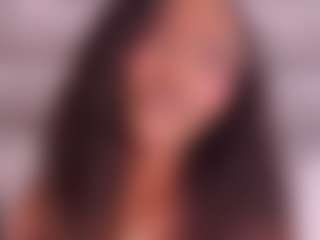 Live cam show with Dakota Wangi - Spy Granny on Camming Site