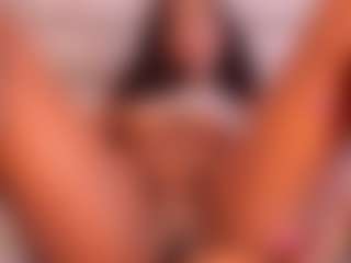 Live cam show with Dakota Wangi - Deepthroat on Chatstar
