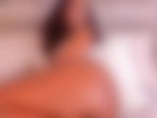 Live cam show with Dakota Wangi - Ebony on Milfs Live | colombia