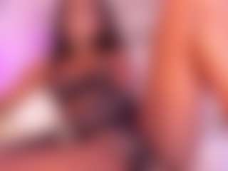 Live cam show with Dakota Wangi - Fingers on Camsoda