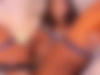 Live cam show with Dakota Wangi - Strip Curvy on nudelive.tv