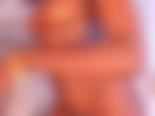 Live cam show with Dakota Wangi - Ebony Teen (18+) on Gym Cam Girls