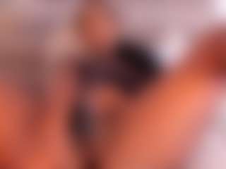 Live cam show with Dakota Wangi - Average on Fit Hotties