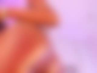 Live cam show with Dakota Wangi - Dildo Or Vibrator on Camsoda