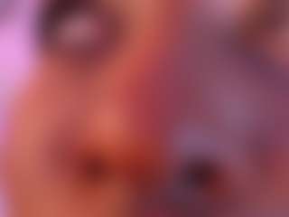 Live cam show with Dakota Wangi - Fingering on Camsoda