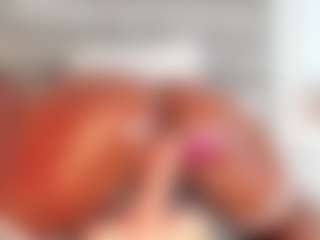 Live cam show with Dakota Wangi - Twerk on Camsoda