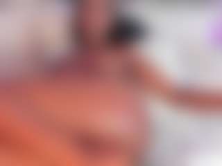 Live cam show with Dakota Wangi - Shaved Pussy Teen (18+) on Camsoda