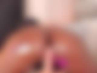 Dakota Wangi's Live Sex Cam Show
