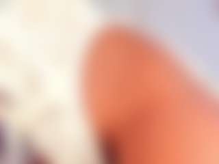 Live cam show with Dakota Wangi - Ebony Small Tits on Strip Flash - Live Sex Shows