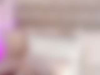 Live cam show with Dakota Wangi - Twerk Latina on live18s.com