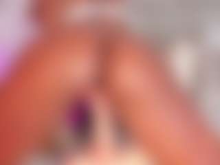 Dakota Wangi's Live Sex Cam Show