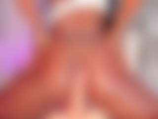 Dakota Wangi's Live Sex Cam Show